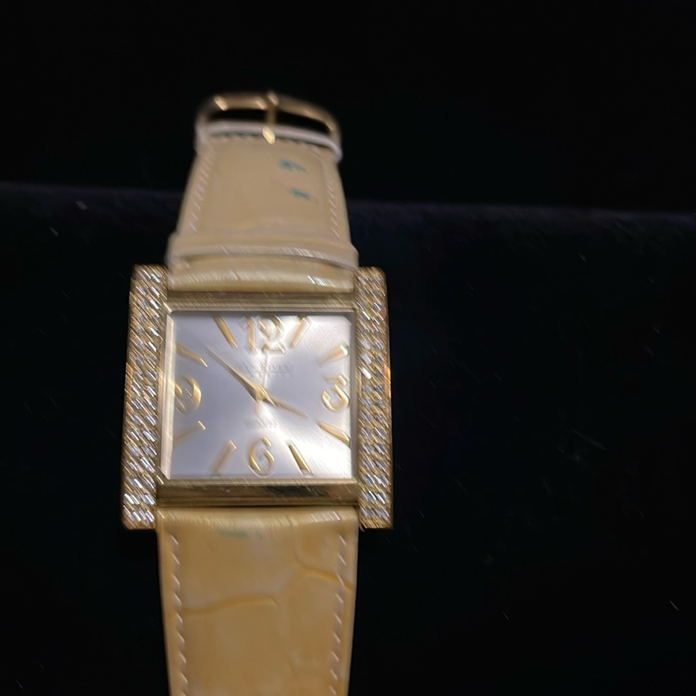 Joan Rivers Classics quartz Gold Silver color Square Crystals women watch runs